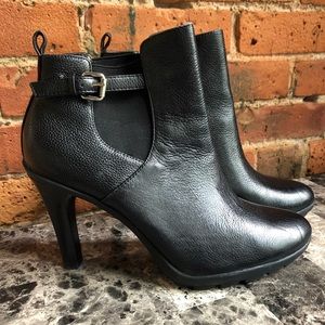 LOWEST!! TAHARI “Trent” leather booties